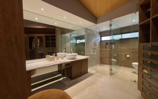 Casa en Venta en Avándaro a un Costado del Club de Golf