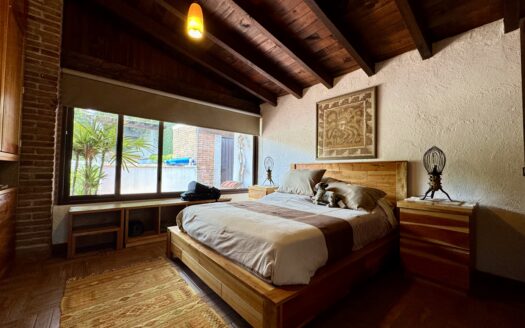 Casa en Venta a 5 Minutos del Centro de Avándaro en Valle de Bravo