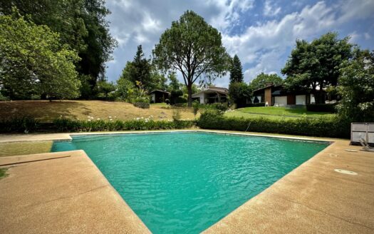 Casa en Venta a 5 Minutos del Centro de Avándaro en Valle de Bravo
