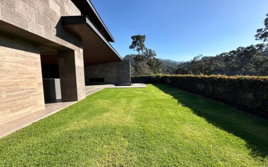 Casa Nueva en Valle de Bravo Aun Costado de La Zona Residencial de Avándaro